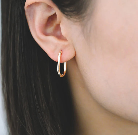 Adeline XL - Gold Oval Huggie Earrings