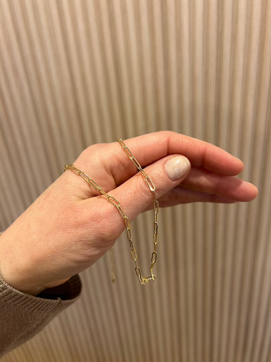 Fine Paperclip Necklace - Gold