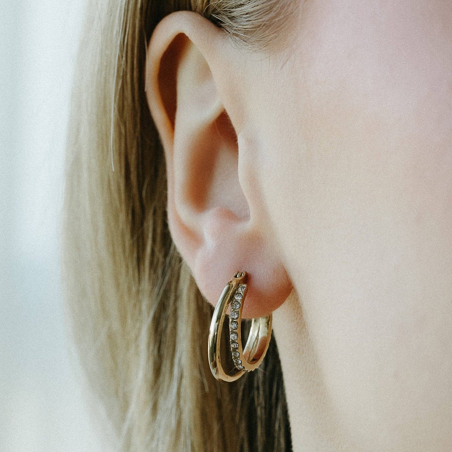 Aurelle Hoop Earrings - EarringsPETITE GOLDMisiyo Candle Co