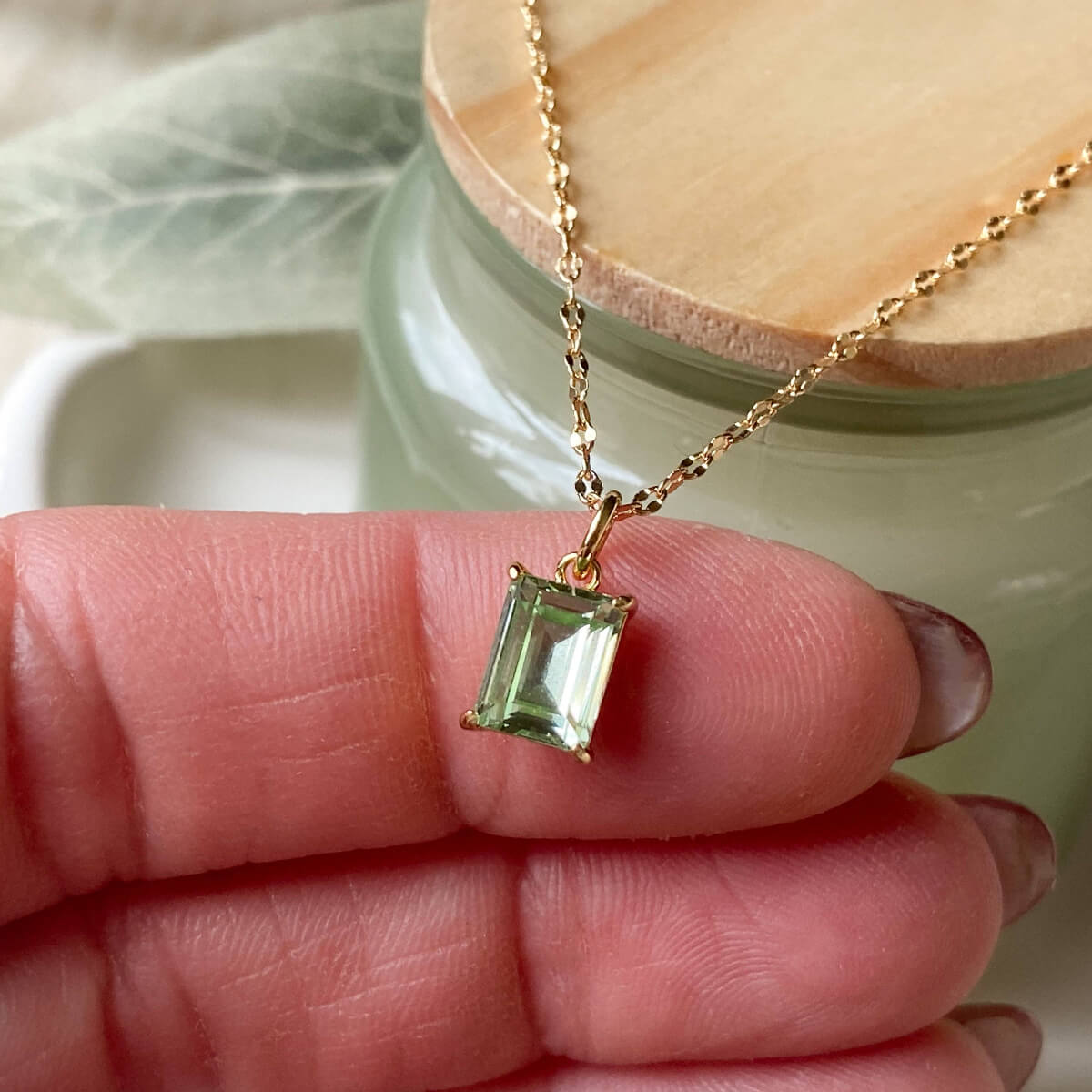 Bijou Peridot Necklace | gold-plated - NecklacesAgaveh girlBIJ-GRE-40Misiyo Candle Co