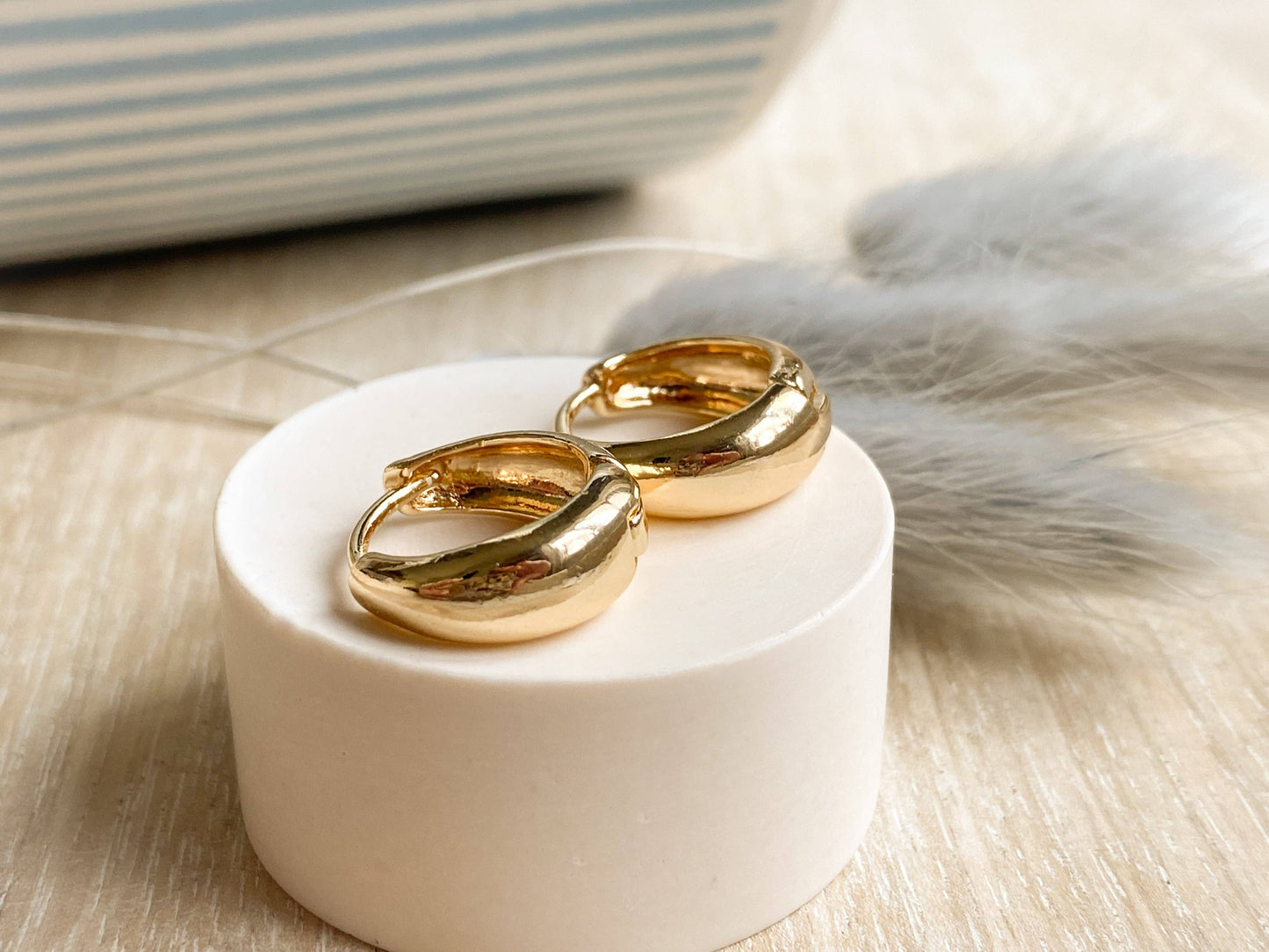 Brooke Hoop Earrings | gold-plated - EarringsAgaveh girlBRO-HOO-25Misiyo Candle Co