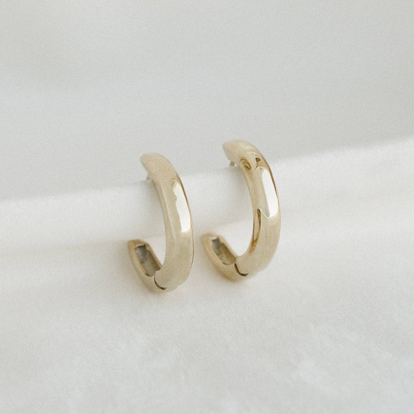 Essential Hoop Earrings - EarringsPETITE GOLDMisiyo Candle Co