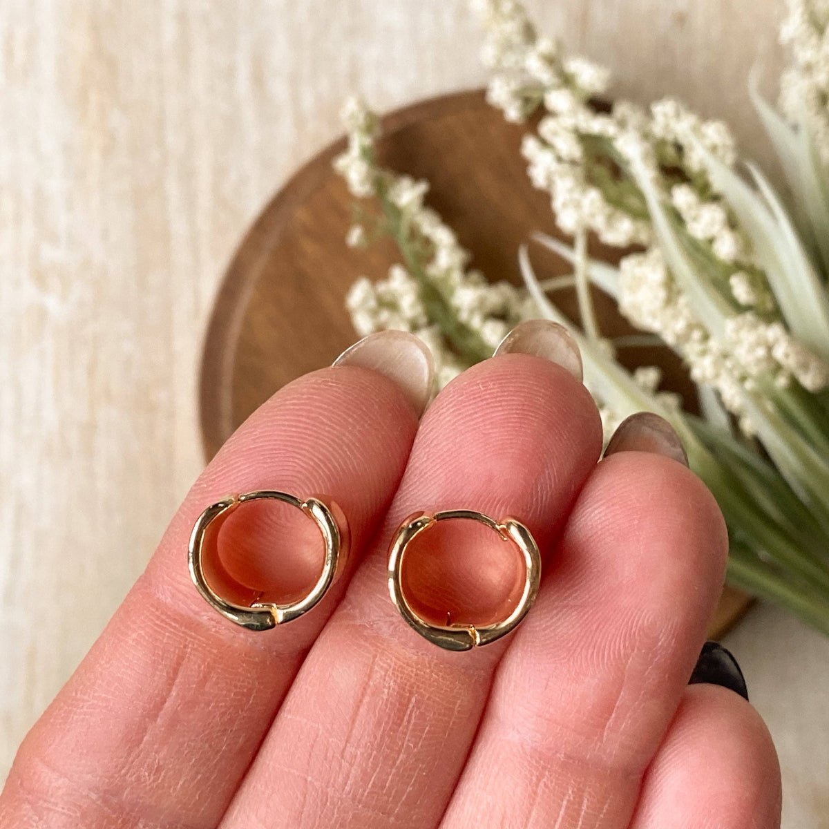 Grace Silver Hoop Earrings | platinum-plated - EarringsAgaveh girlGRA-SIL-30Misiyo Candle Co