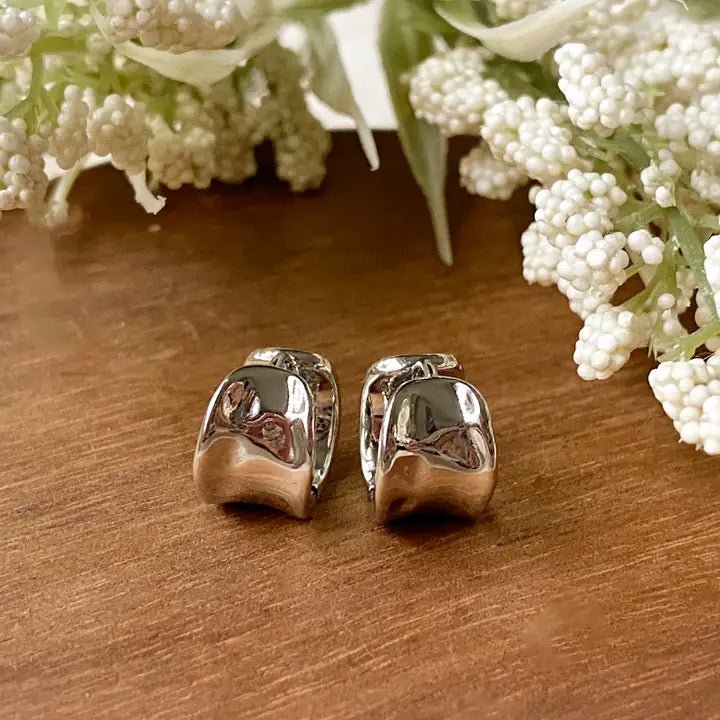 Grace Silver Hoop Earrings | platinum-plated - EarringsAgaveh girlGRA-SIL-30Misiyo Candle Co