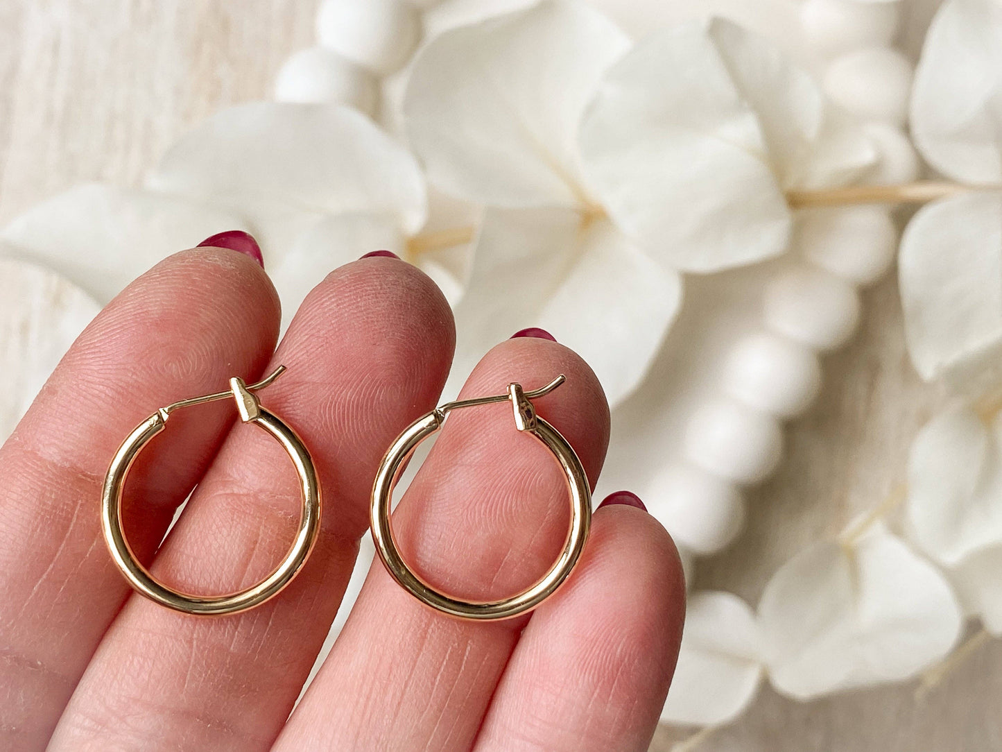 Halle Gold Hoop Earrings - EarringsAgaveh girlHAL-HOO-25Misiyo Candle Co