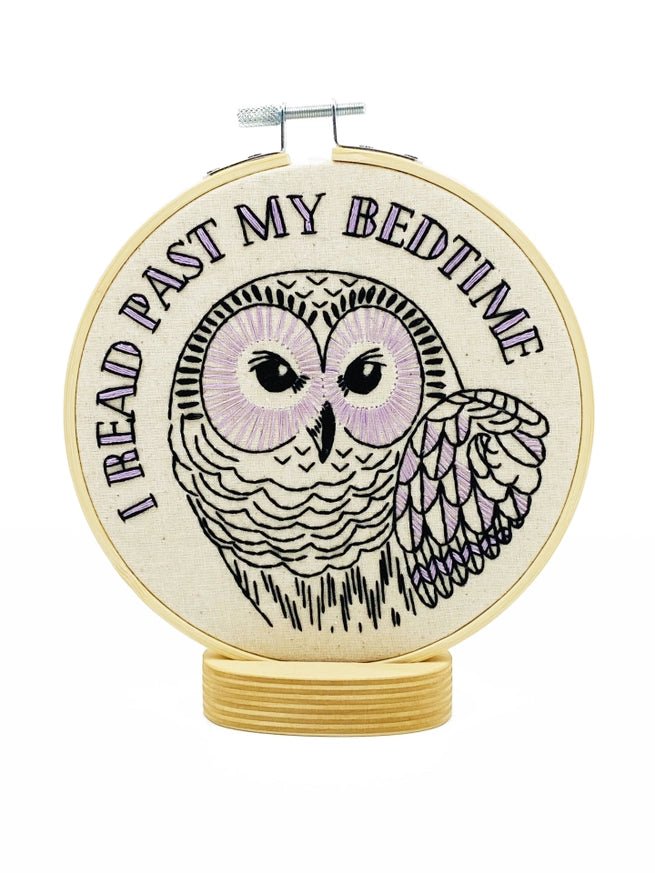 I Read Past My Bedtime Embroidery Kit - Embroidery KitsHook Line & Tinker CanadaIreadv2Misiyo Candle Co