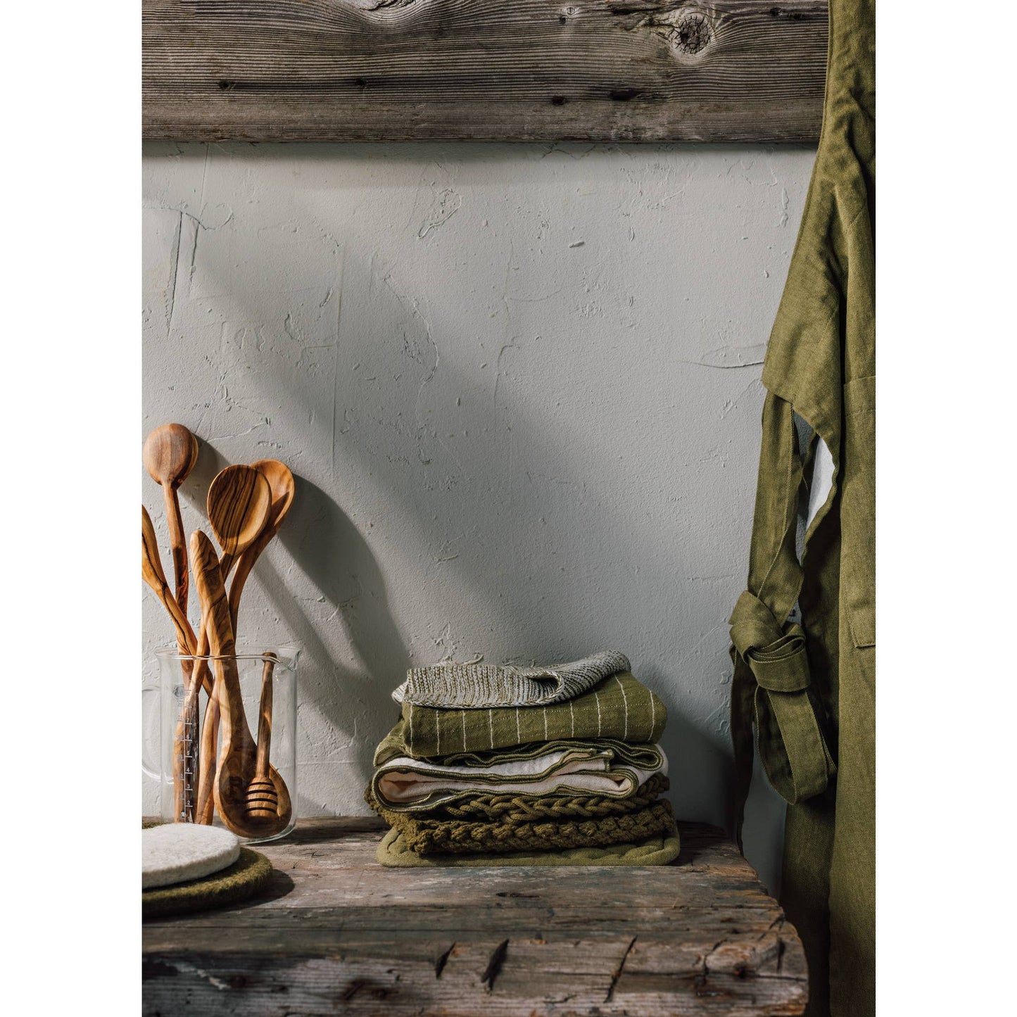 Olive Wood Honey Roller - HoneyDanicaHKU2122DMisiyo Candle Co