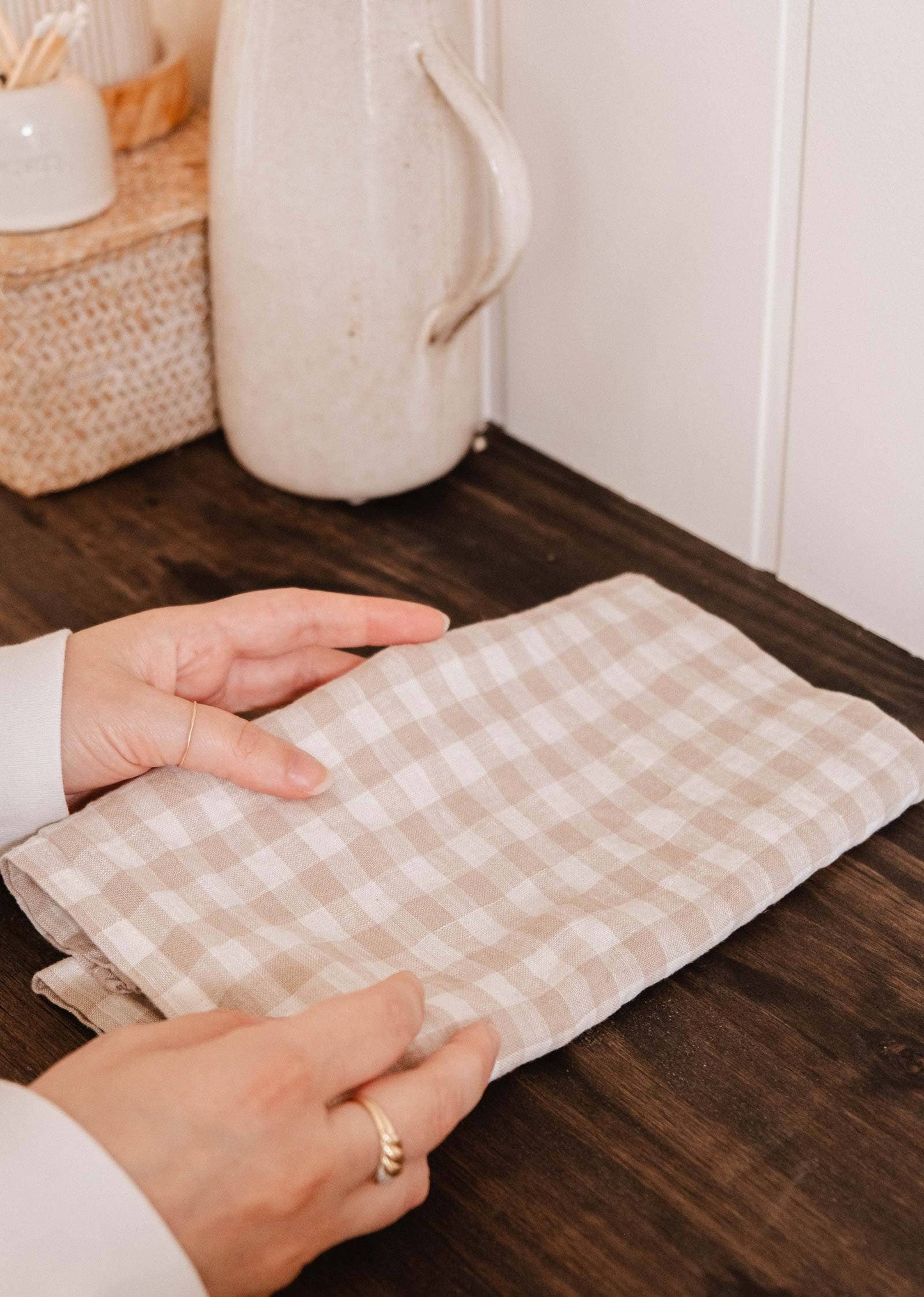 Tea Towel in Soft Linen - Tea TowelsMimi & AugustLinen Towel - Checkered PatternMisiyo Candle Co