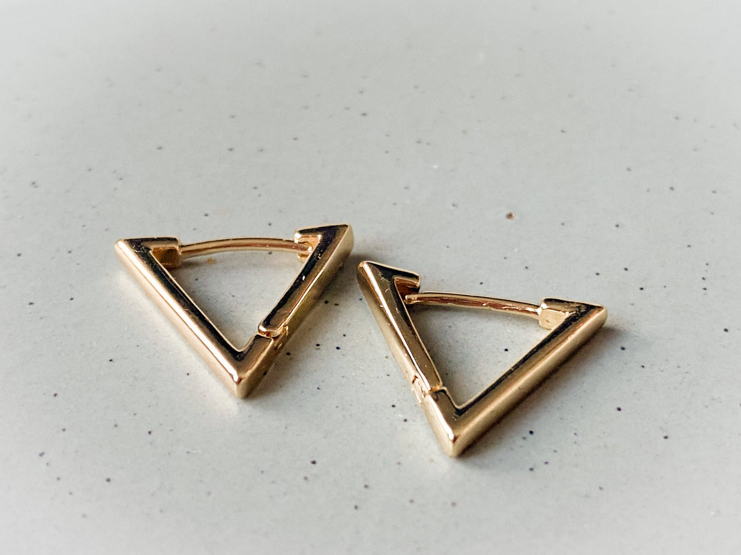 Triangle Hoop Earrings - EarringsAgaveh girlTRI-GOL-25Misiyo Candle Co