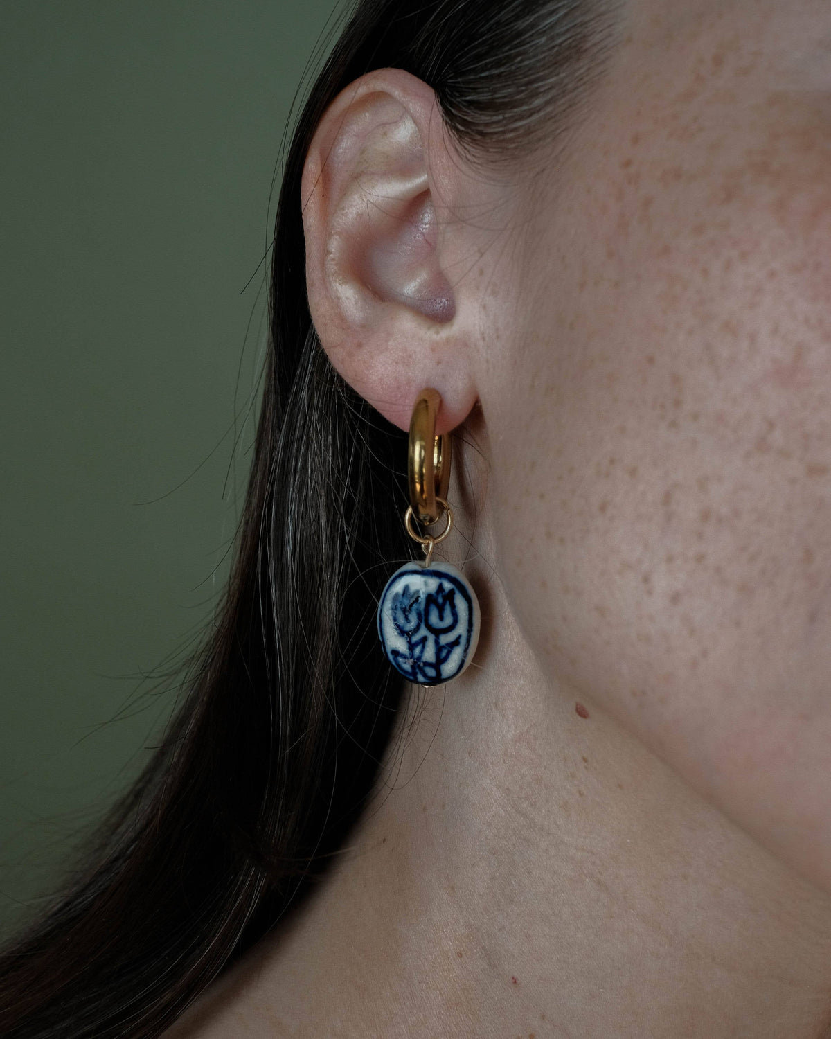 Tulip Porcelain Bead Hoop Earrings | gold - EarringsHunter & HareFTPHMisiyo Candle Co