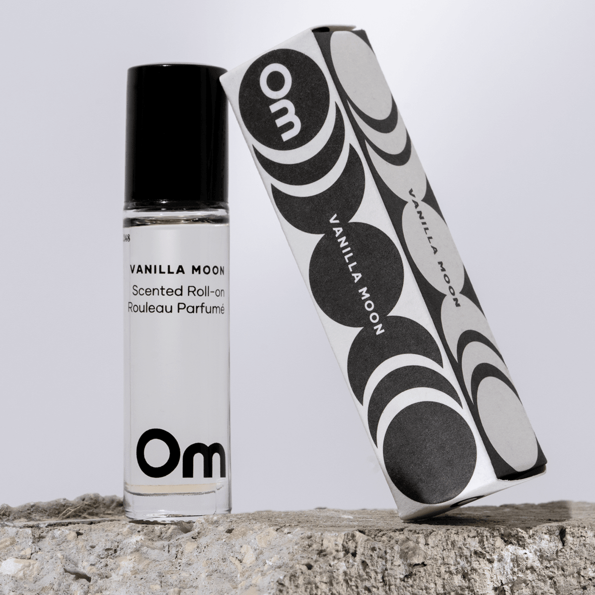 Vanilla Moon Roll-On Perfume Oil - Deodorant & PerfumeOm Organics SkincareEOROLLVANMisiyo Candle Co