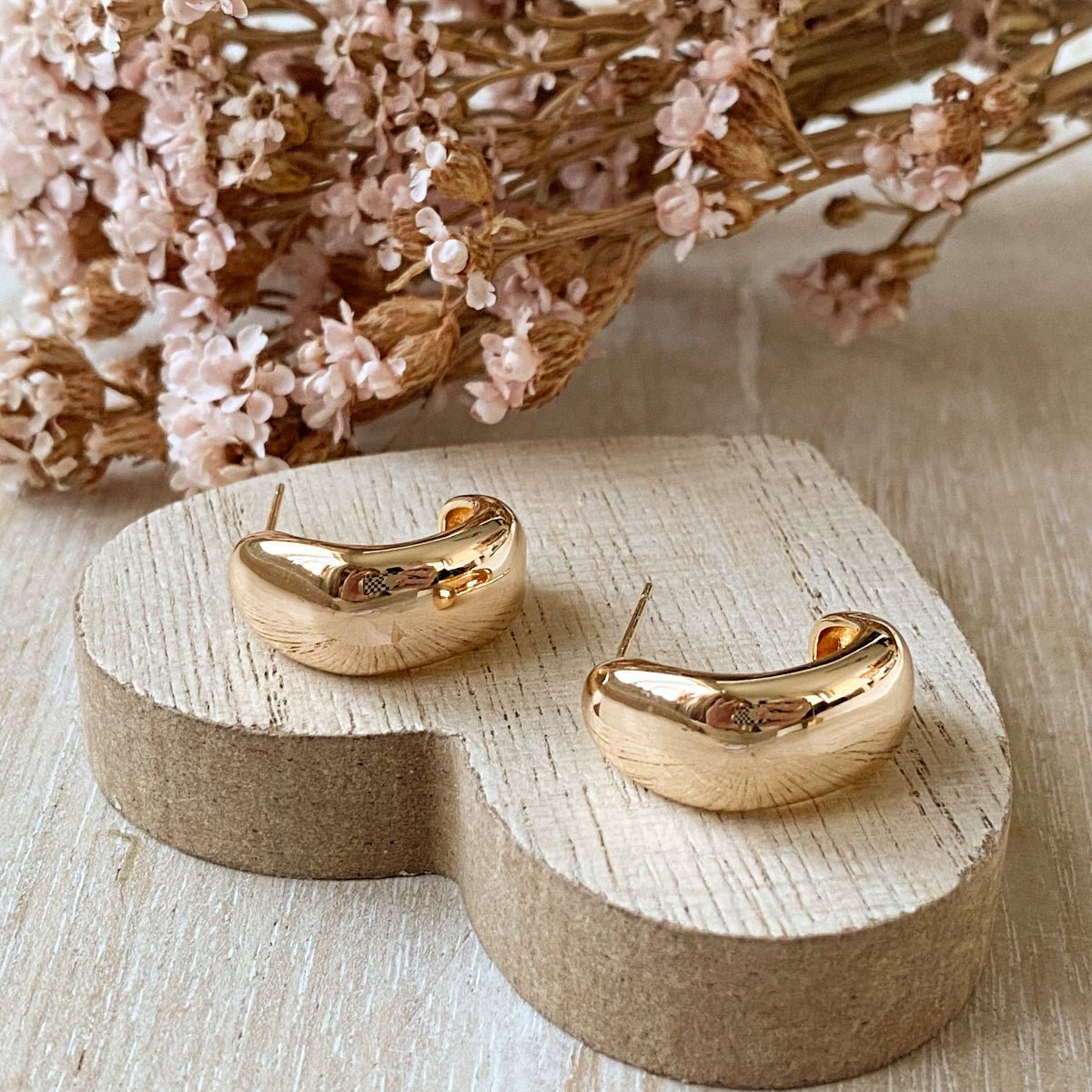 York Half Hoop Earrings | gold-plated - EarringsAgaveh girlYOR-GOL-35Misiyo Candle Co